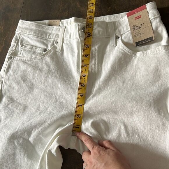 NWT 721 HIGH-RISE SKINNY A HIGH RISE SLIM THROUGH THE HIP AND THIGH - Picture 12 of 16